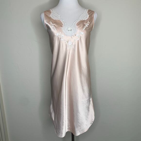 Vintage Other - Vintage Jaclyn Smith Silky Chemise Slip Nightgown Sz Small